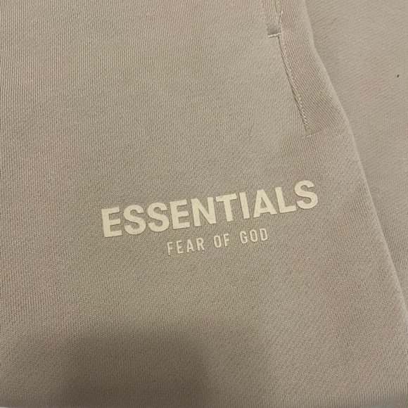 Essentials Fear of God wheat Relaxed sweatpants - Picture 2 of 5
